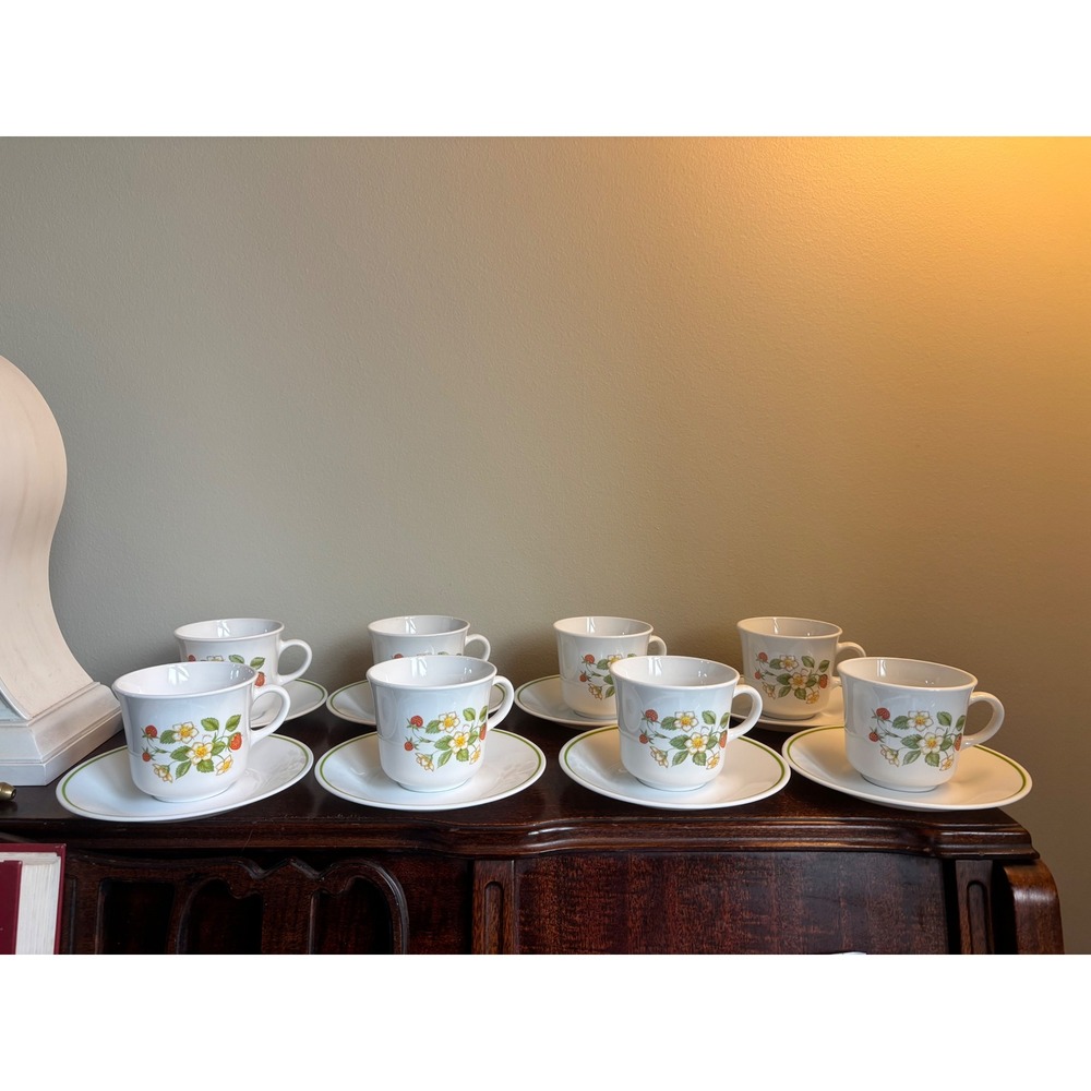 Vintage Corelle "Strawberry Sundae" set of 8 teacups and saucers cottagecore